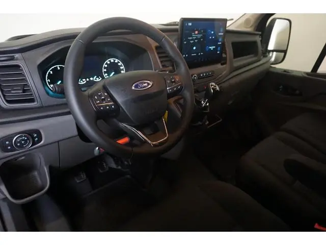Ford Transit 105pk L2H2 Trend Airco Trekhaak Navigatie Cruise