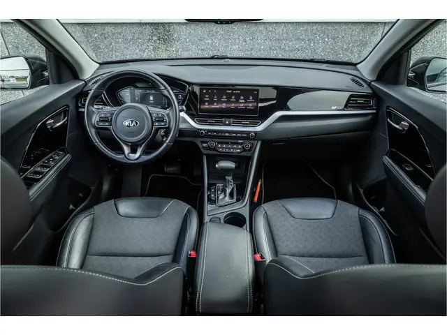 Kia Niro 1.6 GDi Hybrid DynamicLine Glazendak / Style pakket / 1e eigenaar / Camera /