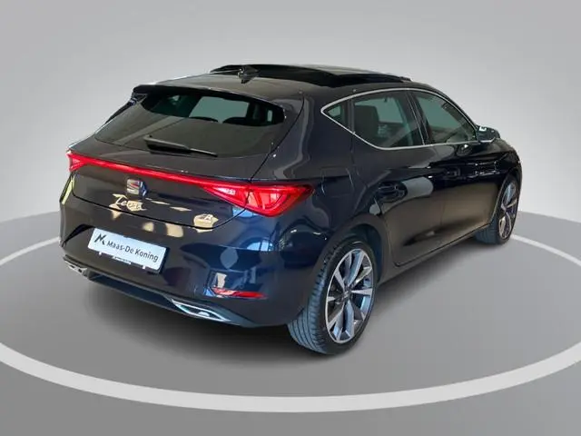 SEAT Leon 1.4TSIeHybrid 150kW/204PK PHEV FR DSG · Panoramadak · Leder · Apple/Android Car Play · Cam...