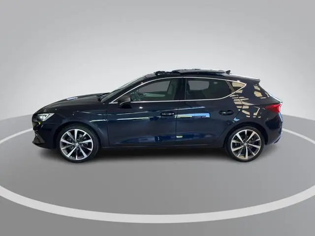 SEAT Leon 1.4TSIeHybrid 150kW/204PK PHEV FR DSG · Panoramadak · Leder · Apple/Android Car Play · Cam...