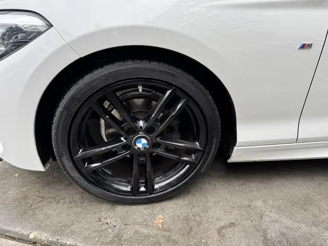 BMW 1-serie 118i 136pk Automaat Executive M Sport line PDC Navigatie LED
