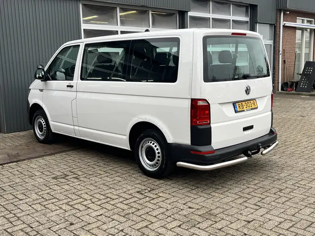 Volkswagen Transporter Kombi 2.0 TDI L1H1 BTW EN BPM VRIJ!! Euro 6 Airco Cruise controle 8-Persoons...
