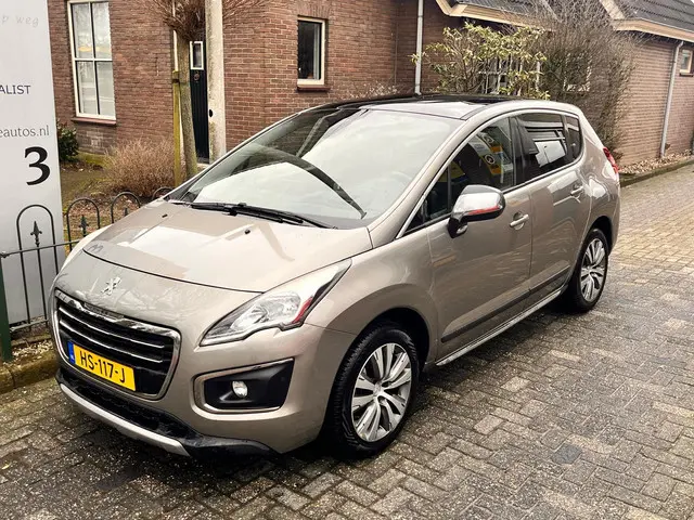 Peugeot 3008 1.2 PureTech Blue Lease Executive