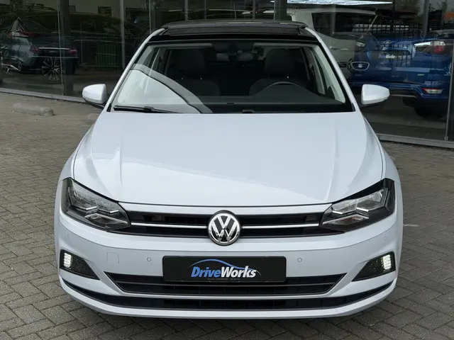 Volkswagen Polo 1.0 TSI Comfortline | Panorama | Key-less | Carplay | Interesse in een bezichtiging...