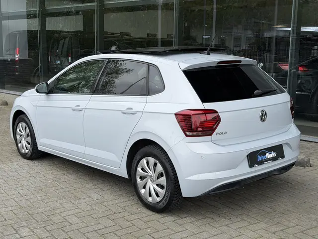 Volkswagen Polo 1.0 TSI Comfortline | Panorama | Key-less | Carplay | Interesse in een bezichtiging...