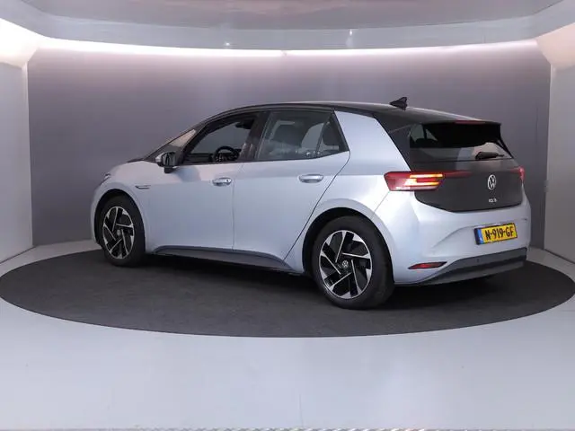 Volkswagen ID.3 Life 58 kWh SOH 97,16% | 204PK | Navigatie | Parkeersensoren | 18" LM velgen | Steun...