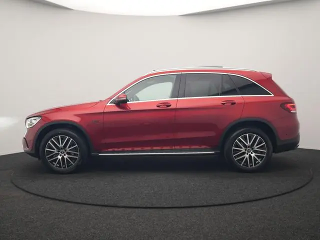 Mercedes-Benz GLC-klasse 300e 4MATIC Advantage PHEV 320pk Dealer O.H. | Trekhaak Af Fabriek | Panoda...