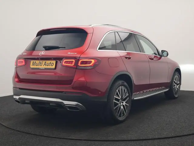 Mercedes-Benz GLC-klasse 300e 4MATIC Advantage PHEV 320pk Dealer O.H. | Trekhaak Af Fabriek | Panoda...
