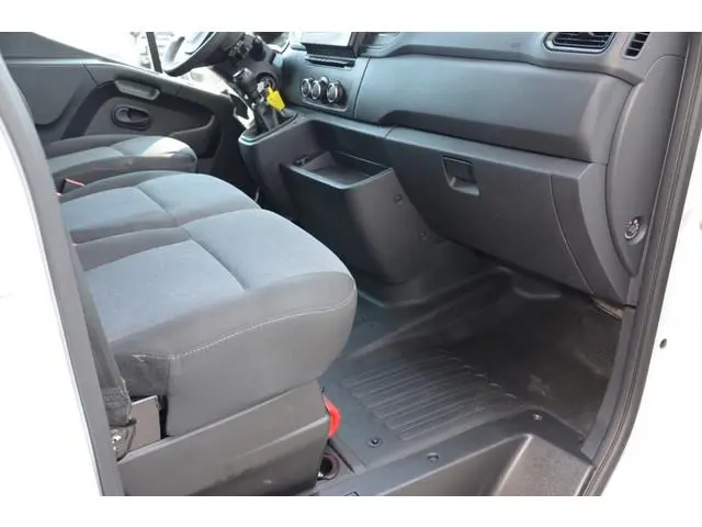 Nissan Interstar
