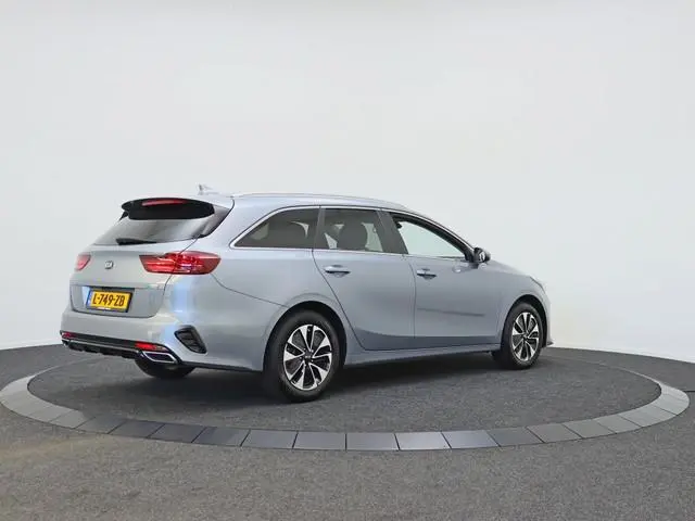Kia Ceed Sportswagon 1.6 GDI PHEV Dynamic PlusLine | All-seasonbanden | Navi | Stoelverwarming