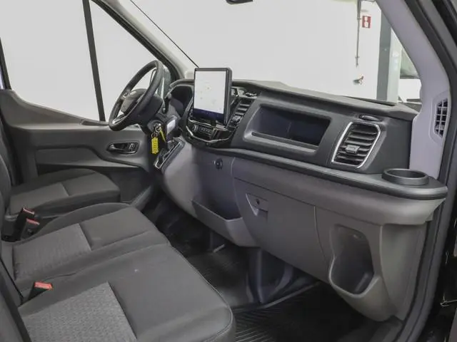 Ford Transit 310 2.0 TDCI L2H2 Trend Automaat Navigatie Trekhaak 360° Camera Airco Cruise DAB+