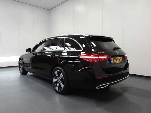 Mercedes-Benz C-Klasse Estate C300e Business Line NAVI/CAMERA/LED/SFEER/17"LMV!