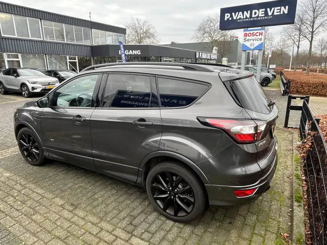 Ford Kuga 1.5 EcoBoost ST Line iAWD 182pk Automaat 6-traps