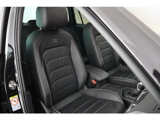 Volkswagen Tiguan 1.4 TSI 245pk eHybrid R-Line Business Trekhaak 360Camera Leder Memory HUD Stoelver...