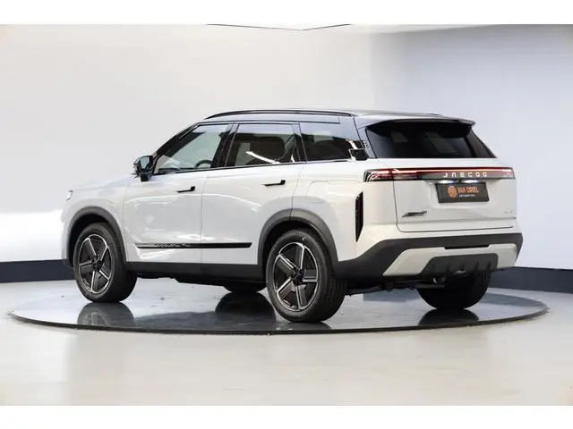 Jaecoo 7 1.5 GDI SHS-P Exclusive | Moonlight Silver & Carbon Crystal Black Roof |