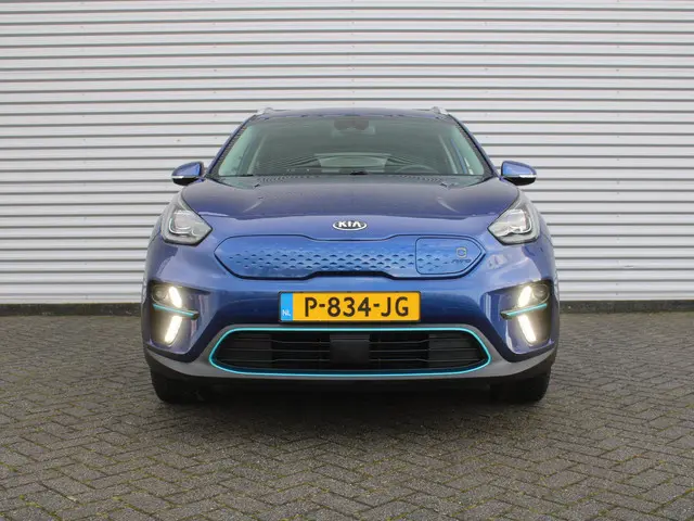 Kia e-Niro Executiveline 64 kWh | Warmtepomp | Stuur- / stoelverwarming + ventilatie | Elek. stoelve...
