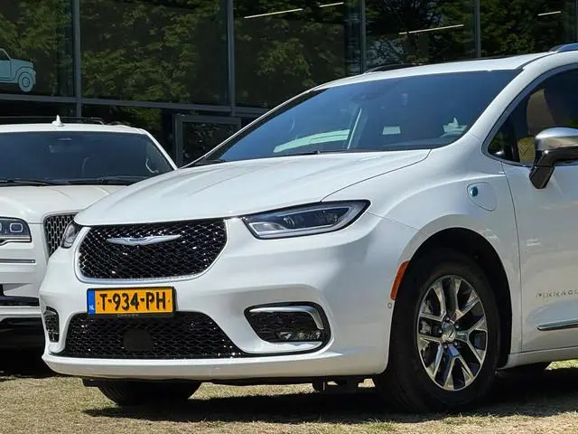 Chrysler Grand Voyager Pacifica 3.6 V6 Hybride Pinnacle