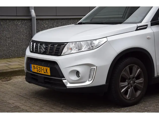 Suzuki Vitara 1.4 Boosterjet Select | 10 jaar garantie!! | Navigatie | Volledig onderhouden |