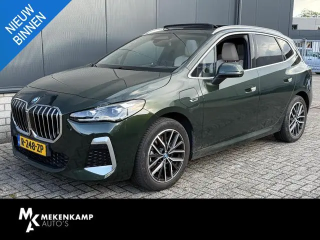 BMW 2-serie Active Tourer 230e xDrive M Sport 18"/Panoramadak/Leder + memory/Trekhaak/Dodehoek/Keyle...
