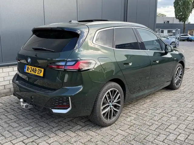 BMW 2-serie Active Tourer 230e xDrive M Sport 18"/Panoramadak/Leder + memory/Trekhaak/Dodehoek/Keyle...