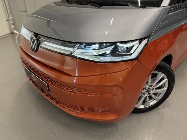 Volkswagen Multivan 1.4 eHybrid L2 Energetic 7p. PANO/HEAD-UP/TREKHAAK/CAMERA/SFEER/CARPLAY/IQ-LIGHT...