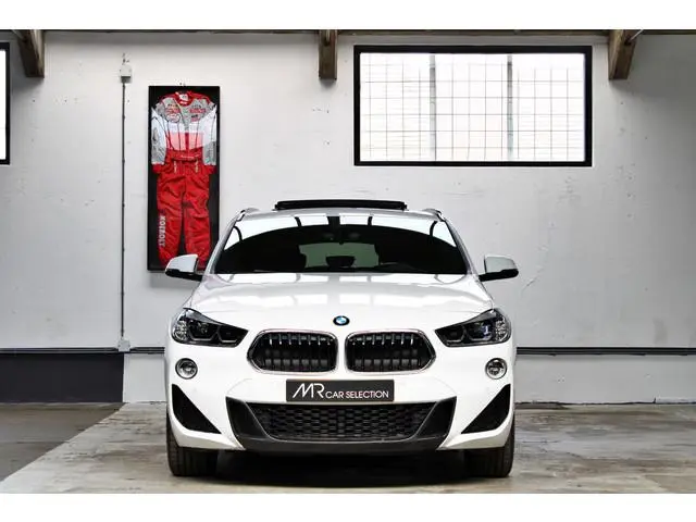 BMW X2 sDrive20i High Executive Edition M Sport | 20" | Apple Car Play | Panoramadak | Dealer onderh...