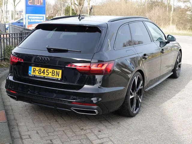 Audi A4 Avant 40 TFSI 204PK S-LINE Competition VIRTUAL | H-LEER | ACC | ECC | NAVI