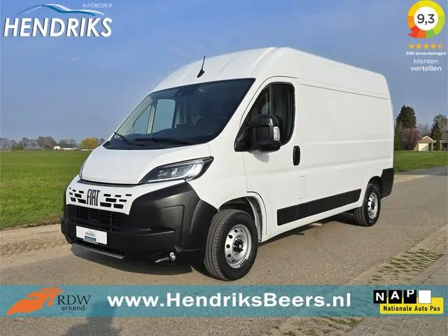 Fiat Ducato 35 2.2 MultiJet L2H2 - 140 Pk - Euro 6 - Groot Scherm - Navi - ParkeerCamera - Airco - C...