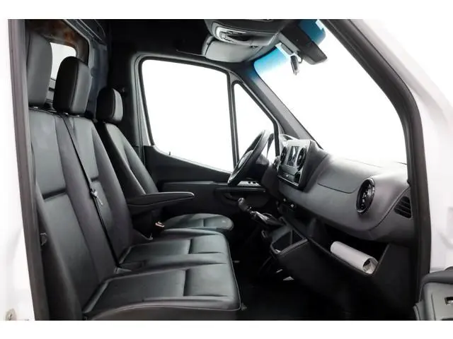 Mercedes-Benz Sprinter 316 CDI 163pk RWD L2H2 Airco/Navi/Camera/Trekhaak 3500kg 11-2018