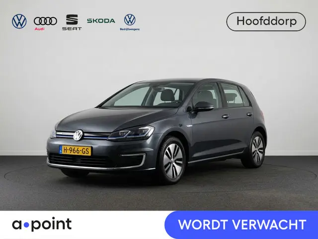 Volkswagen e-Golf E-DITION 136 pk | Navigatie | Parkeersensoren | Adaptieve cruise control | LED kop...