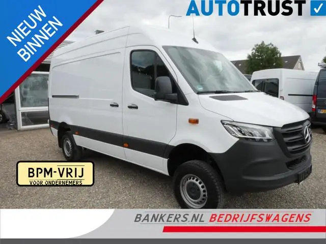 Mercedes-Benz Sprinter 319 CDI 190PK 4x4 L2H2 Automaat Airco Camera