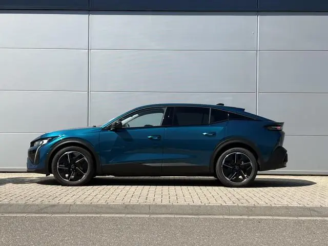 Peugeot e-408 Allure 58 kWh | 360 camera | Adaptieve Cruise Control | Draadloze Apple Carplay/Androi...