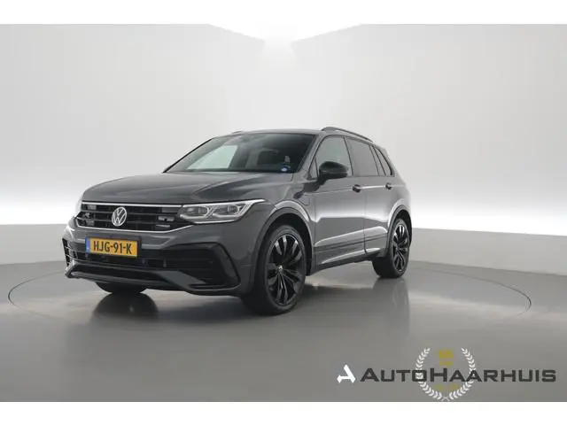 Volkswagen Tiguan 1.4 TSI eHybrid R-Line Black Style | Rijklaar! | SOH 93% | HUD | Leder | Elek. tre...