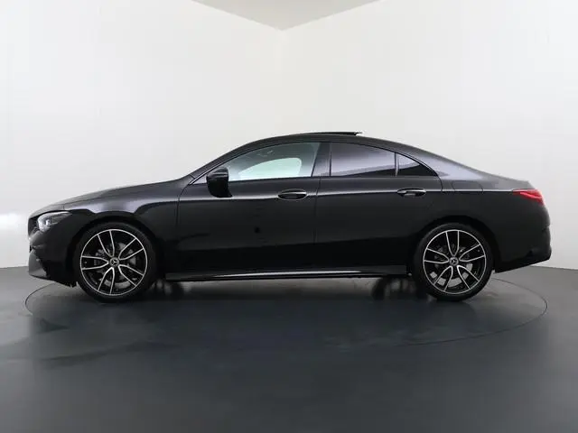 Mercedes-Benz CLA 180 Business Solution AMG | AMG Plus Pakket | Night Pakket | Panoramadak | 360° Ca...