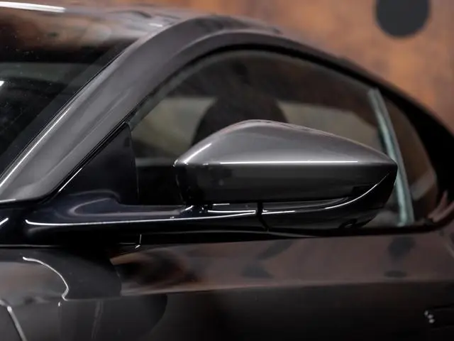 Aston Martin DB11