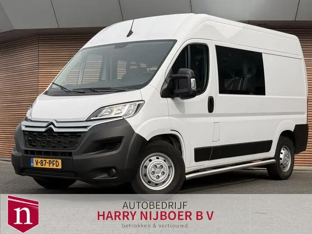 Citroën Jumper 35 2.2 BlueHDi 140 L2H2 Club DC Betimmering / 6p / Navi / Camera / Trekhaak / Carplay