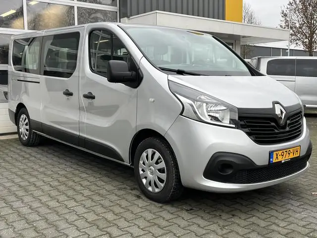 Renault Trafic Passenger 1.6 dCi BTW / BPM vrij Marge 9 persoons Airco Cruise control Navigatie PDC...
