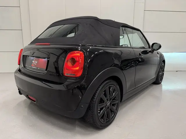 MINI Cooper Cabrio
