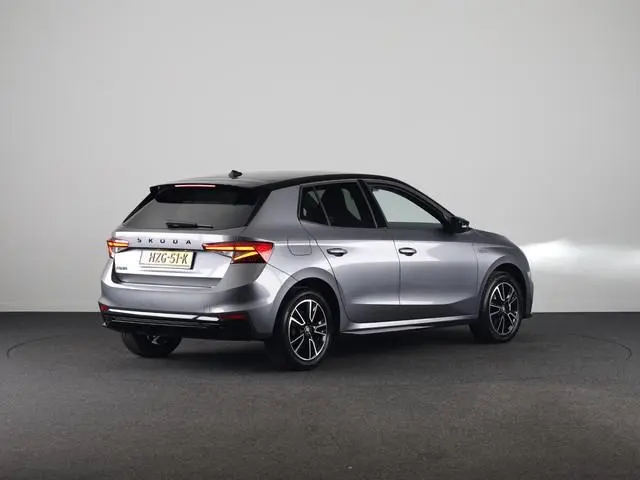 Skoda Fabia 1.0 TSI Monte Carlo | 115 pk | Automaat | Verwarmbare voorstoelen | Adaptieve cruise con...