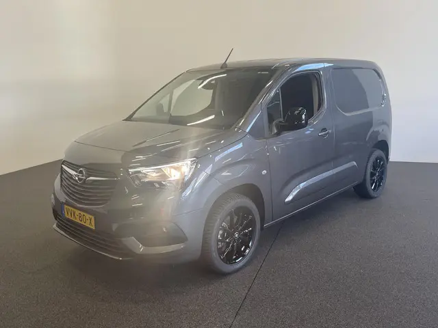 Opel Combo 130pk L1H1 Sport-Edition Automaat Airco Navi Parkeersensoren Trekhaak Cruise control