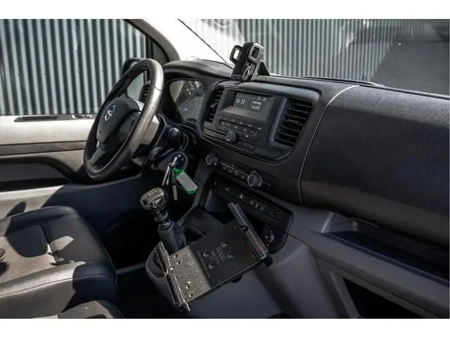 Opel Vivaro 1.5 L2H1 | 3-Zits | 1e Eigenaar | Cruise | PDC | Airco