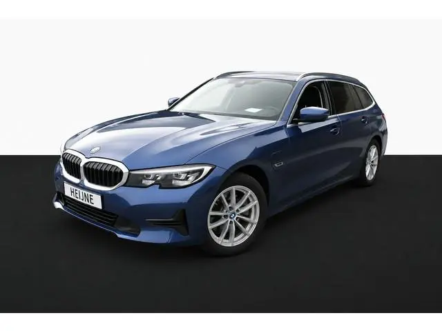 BMW 3-serie Touring 320e HYBRID AUT. BUSINESS SPORT LEDER/CAMERA/CARPLAY