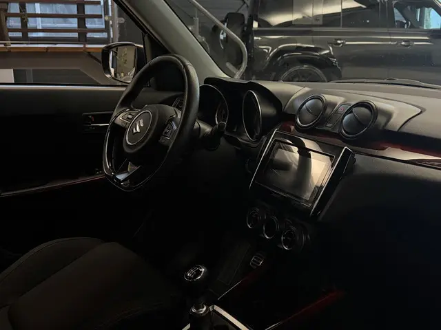 Suzuki Swift 1.4 Sport Binnenkort meer foto's | Remus | Dealer Onderhouden