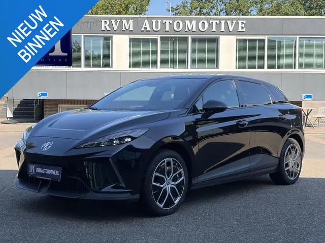 MG MG4 Electric Luxury 64 kWh LONG RANGE | SOH 97% | 8000KM |  360° CAMERA | STOEL & STUURVERWARMING...