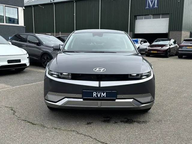 Hyundai IONIQ 5 Lounge AWD 77.4 kWh SOH 100% !! | VAN: 43.900,- VOOR: 39.877,- UW LENTEVOORDEEL: 4.0...