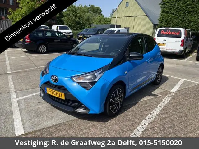 Toyota Aygo 1.0 VVT-i X-Play Cabrio Bi-Tone Automaat | Apple Carplay & AndroidAUTO | Airco | Camera...