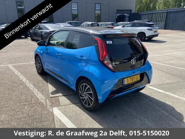 Toyota Aygo 1.0 VVT-i X-Play Cabrio Bi-Tone Automaat | Apple Carplay & AndroidAUTO | Airco | Camera...