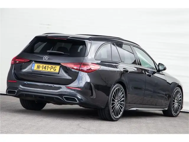 Mercedes-Benz C-klasse Estate 200 AMG Premium, Nightpack, Pano, Trekhaak Nw Model
