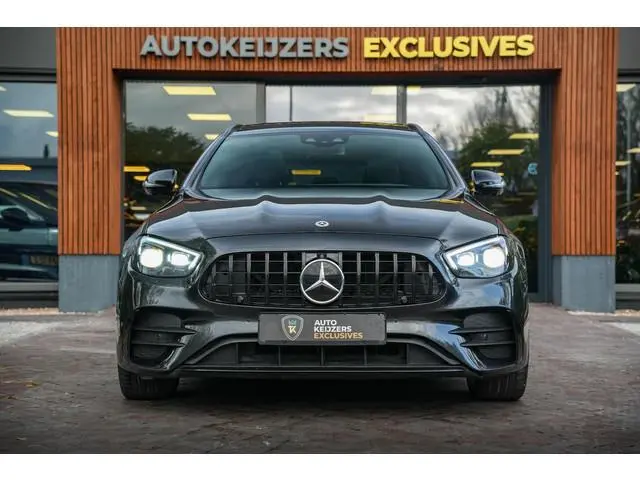 Mercedes-Benz E-klasse 300 de Panodak Burmester 360 Camera HUD Trekhaak Keyless