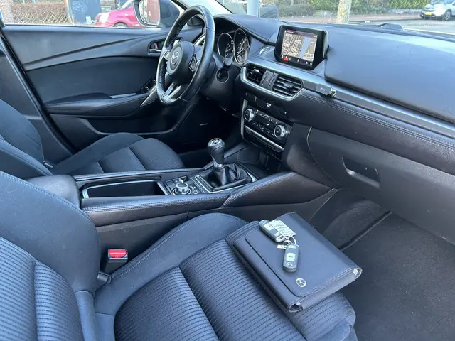 Mazda 6 Sportbreak 2.0 SkyActiv-G 165 GT-M nieuwstaat airco/ecc navi/camera